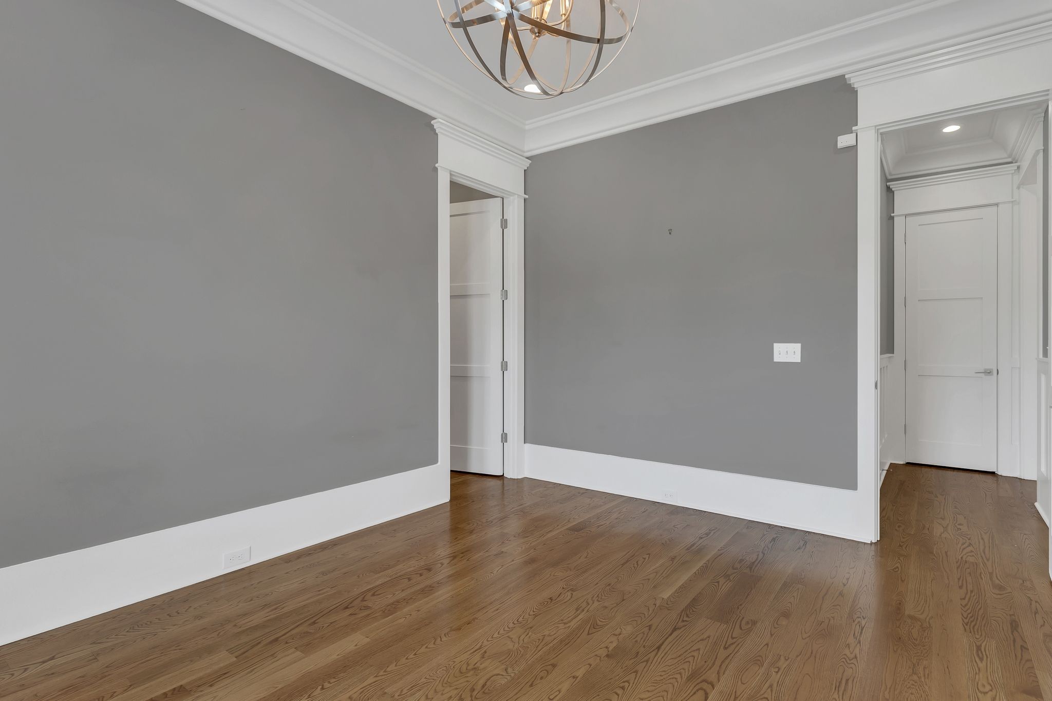 1430 Avellino Cir