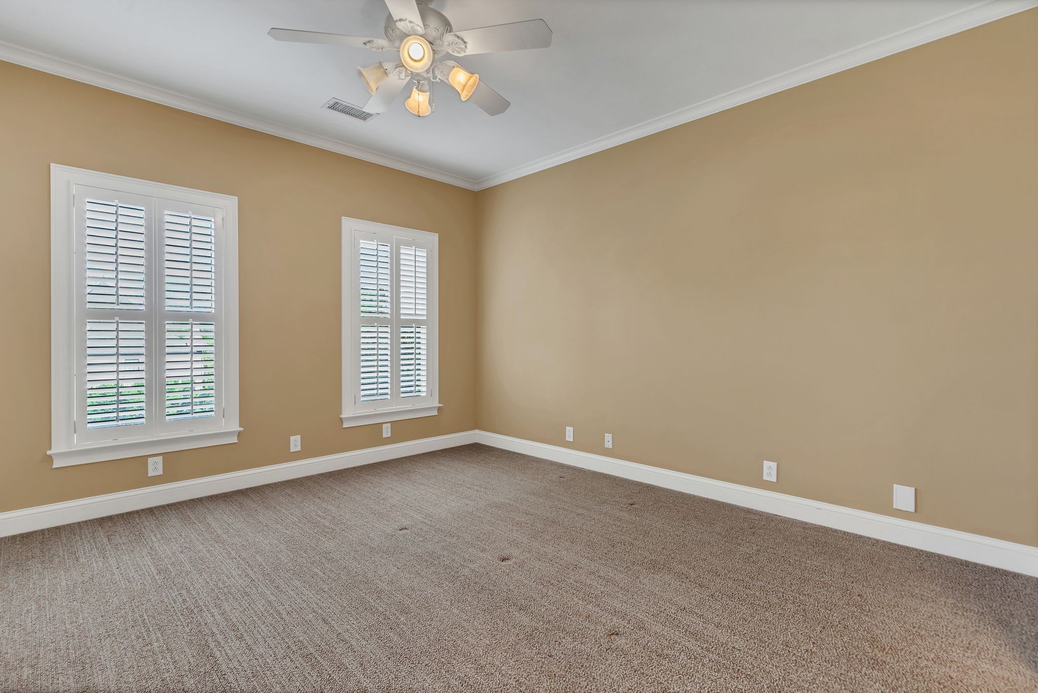1512 Mirabella Way