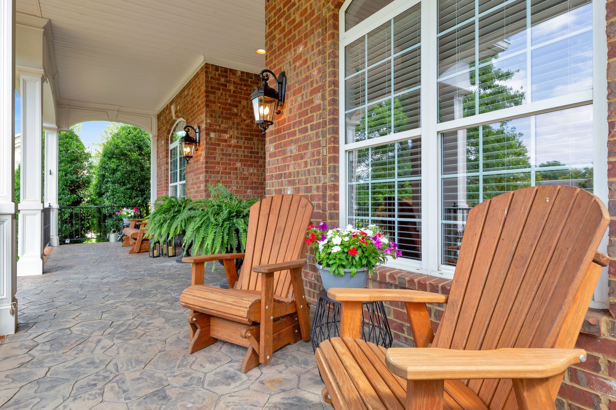 2135 Lovelace Lane