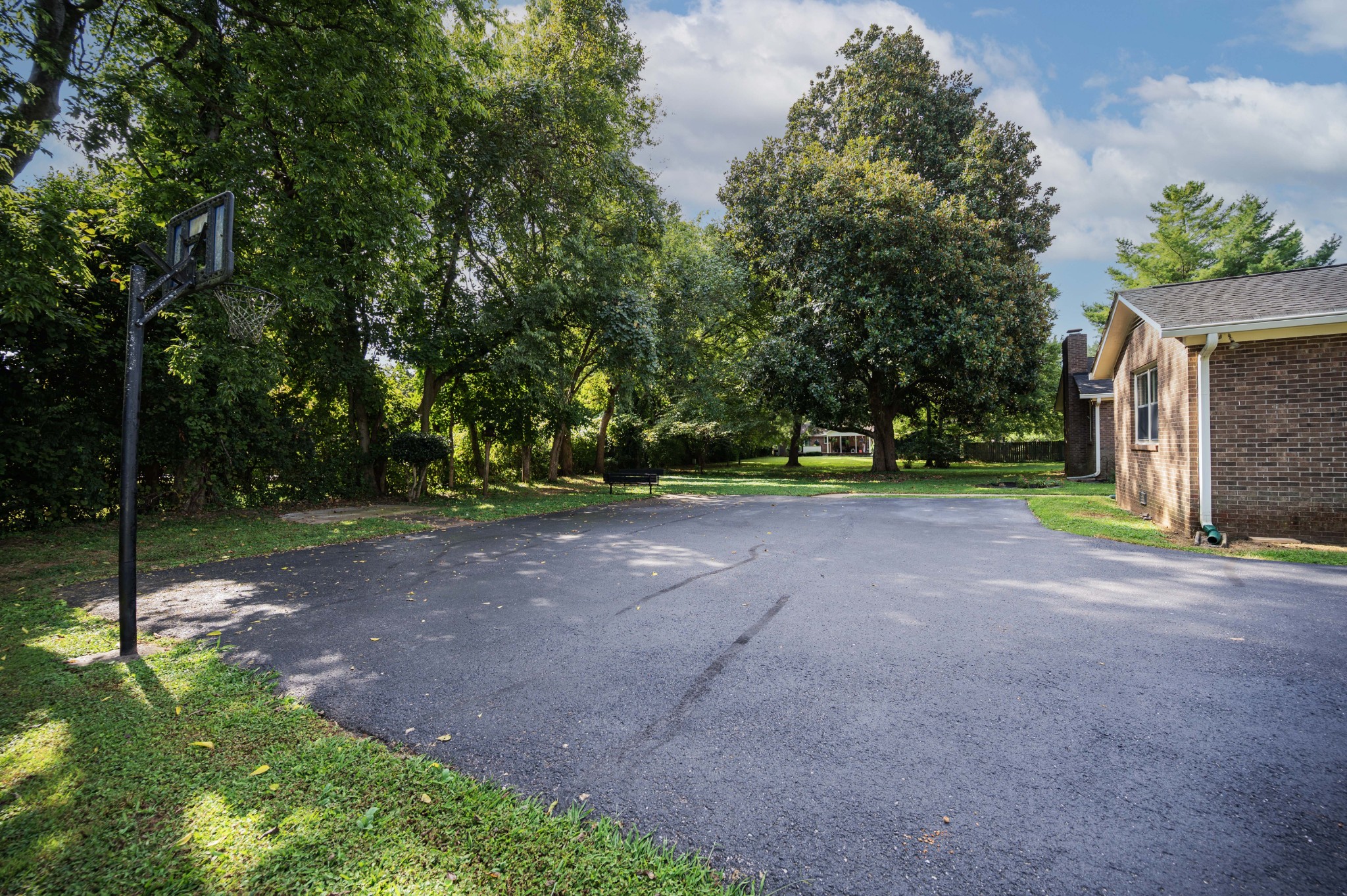 2250 Wiltshire Dr