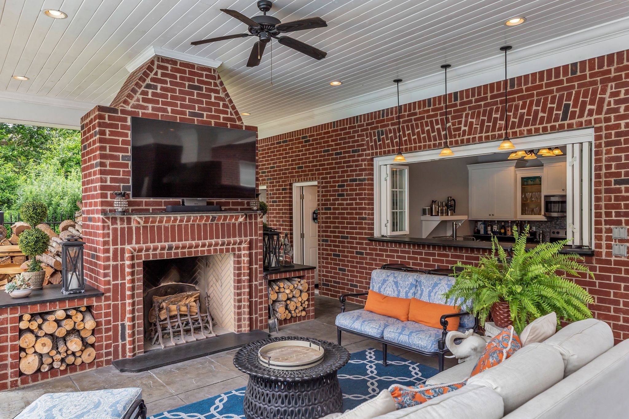 1728 Shagbark Trl