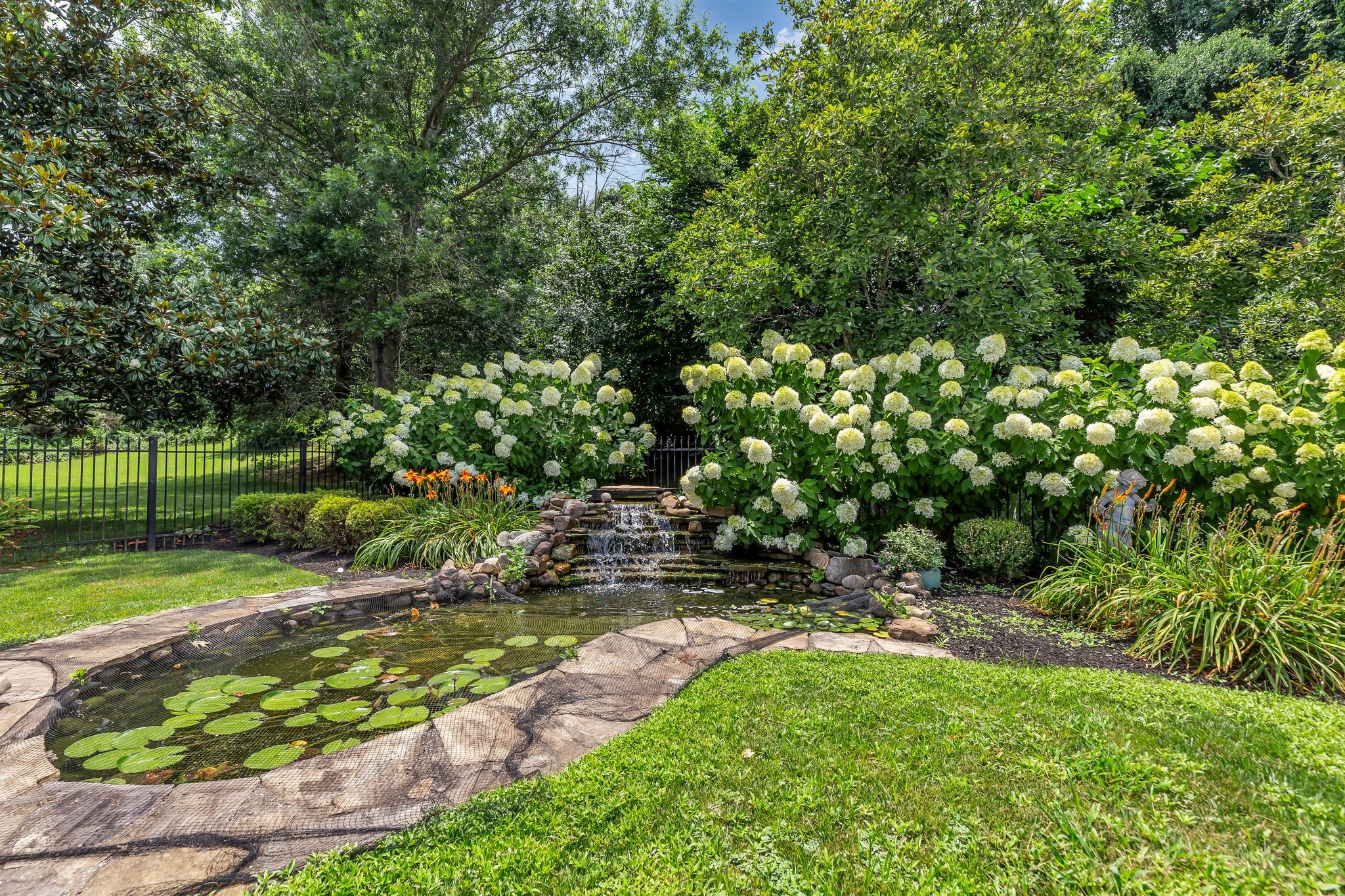 1728 Shagbark Trl