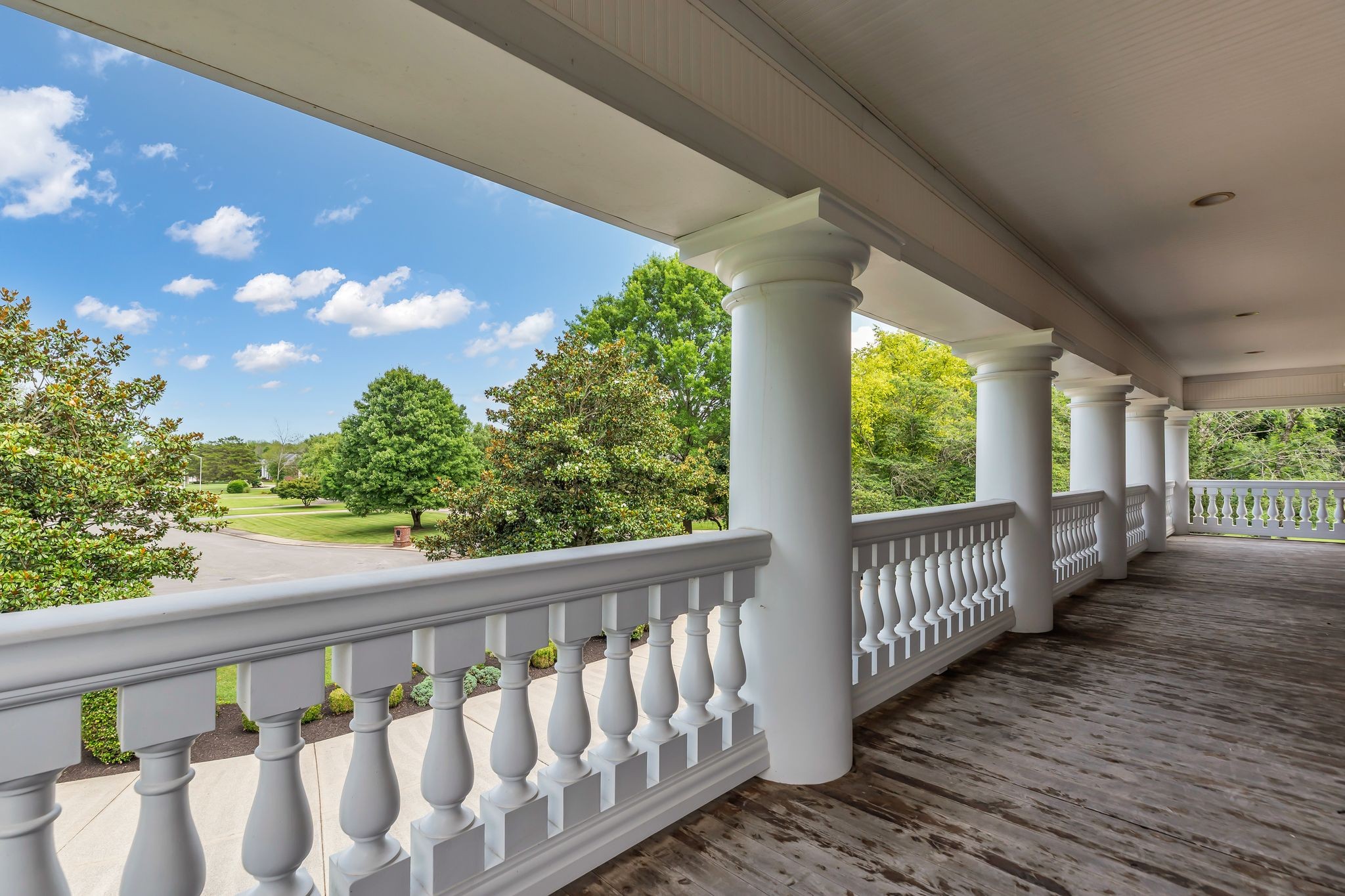 1728 Shagbark Trl
