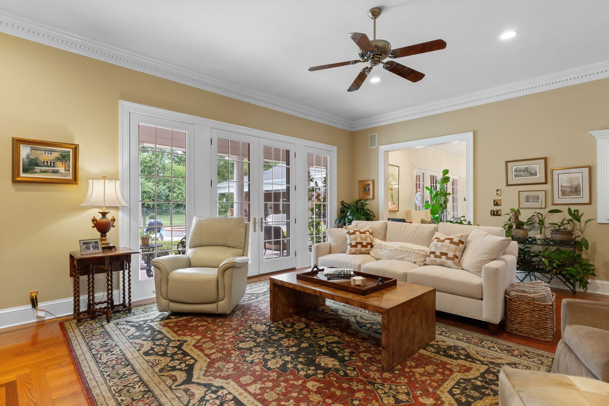 1728 Shagbark Trl