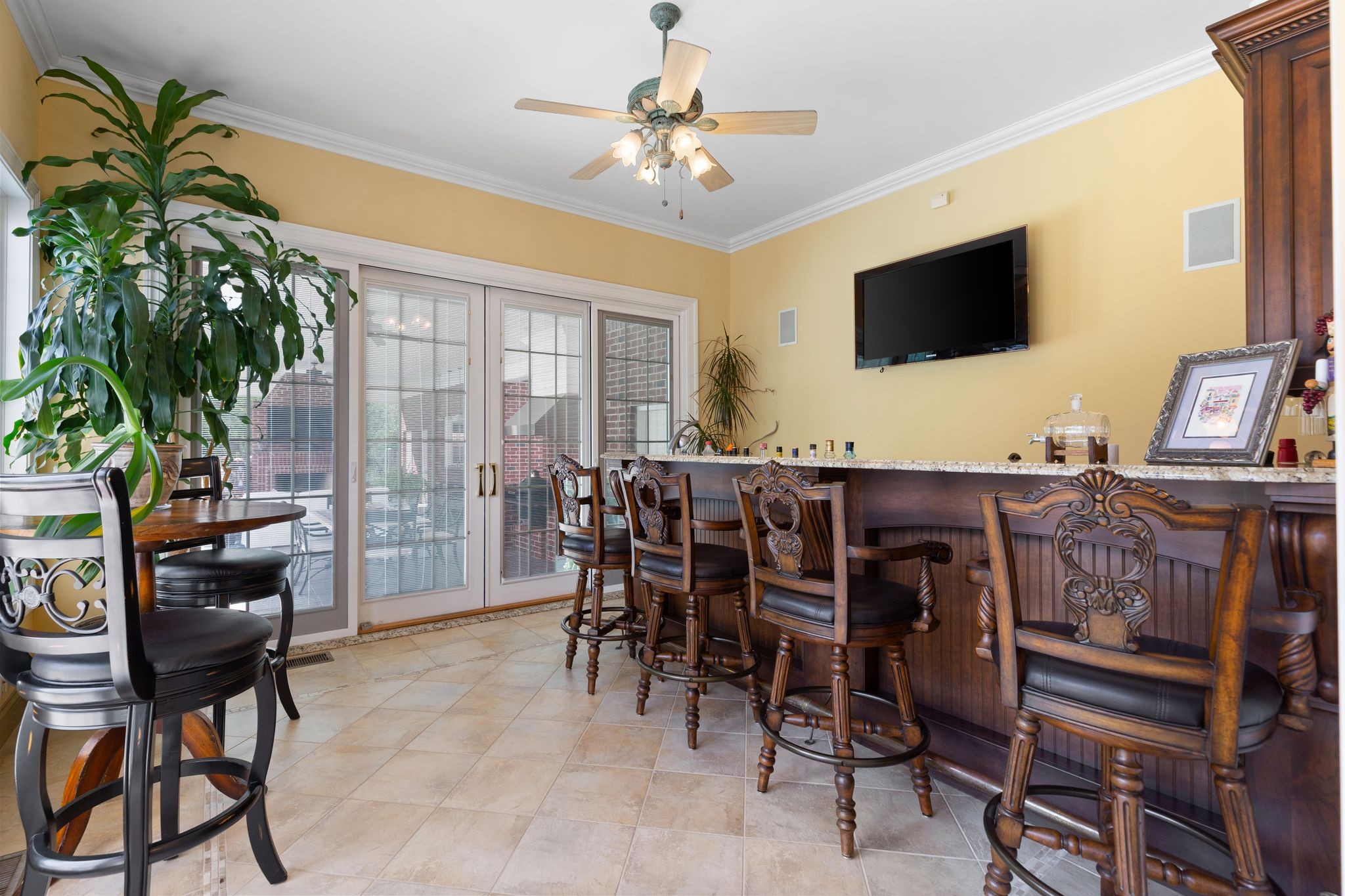 1728 Shagbark Trl
