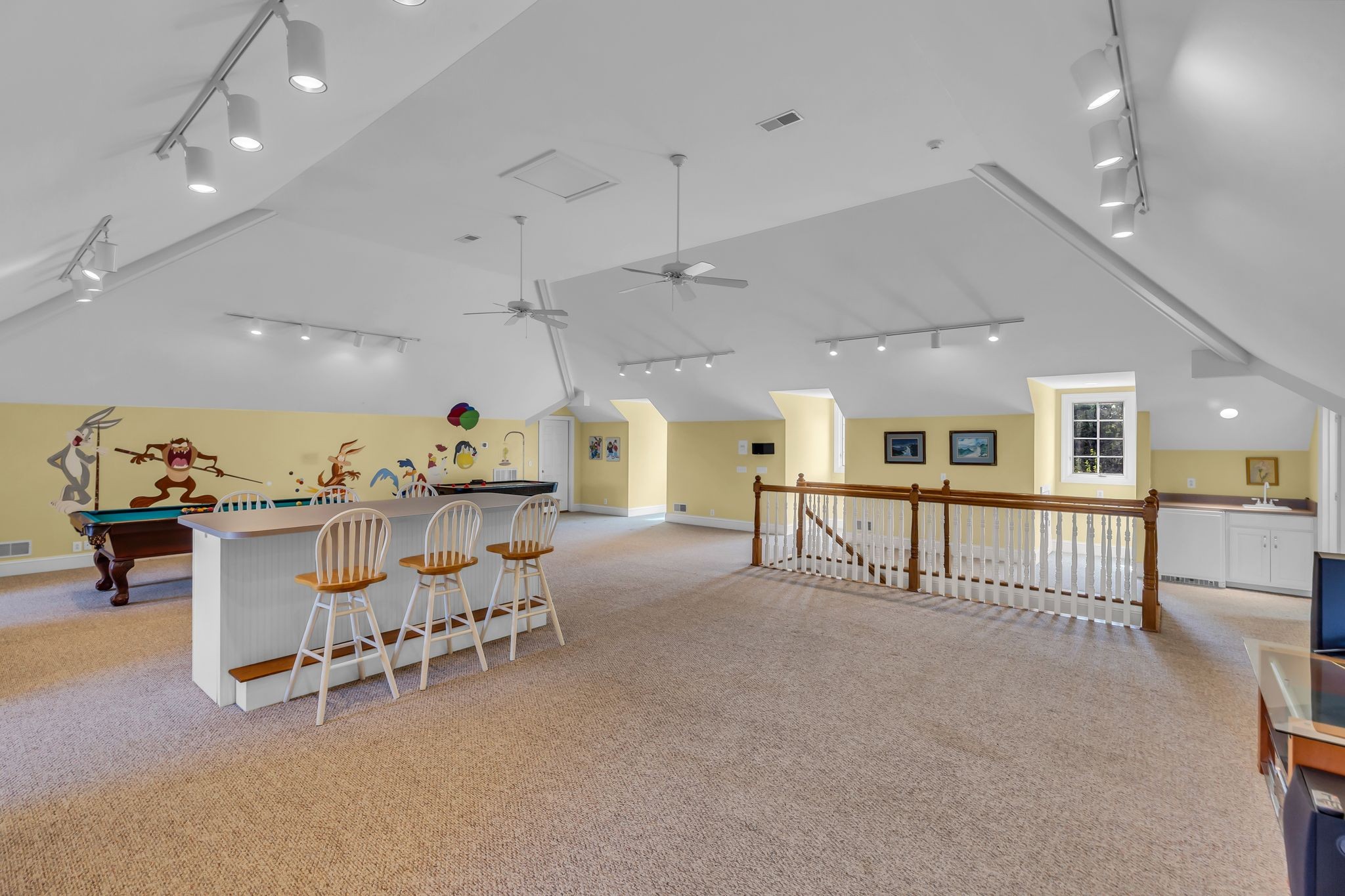 1728 Shagbark Trl