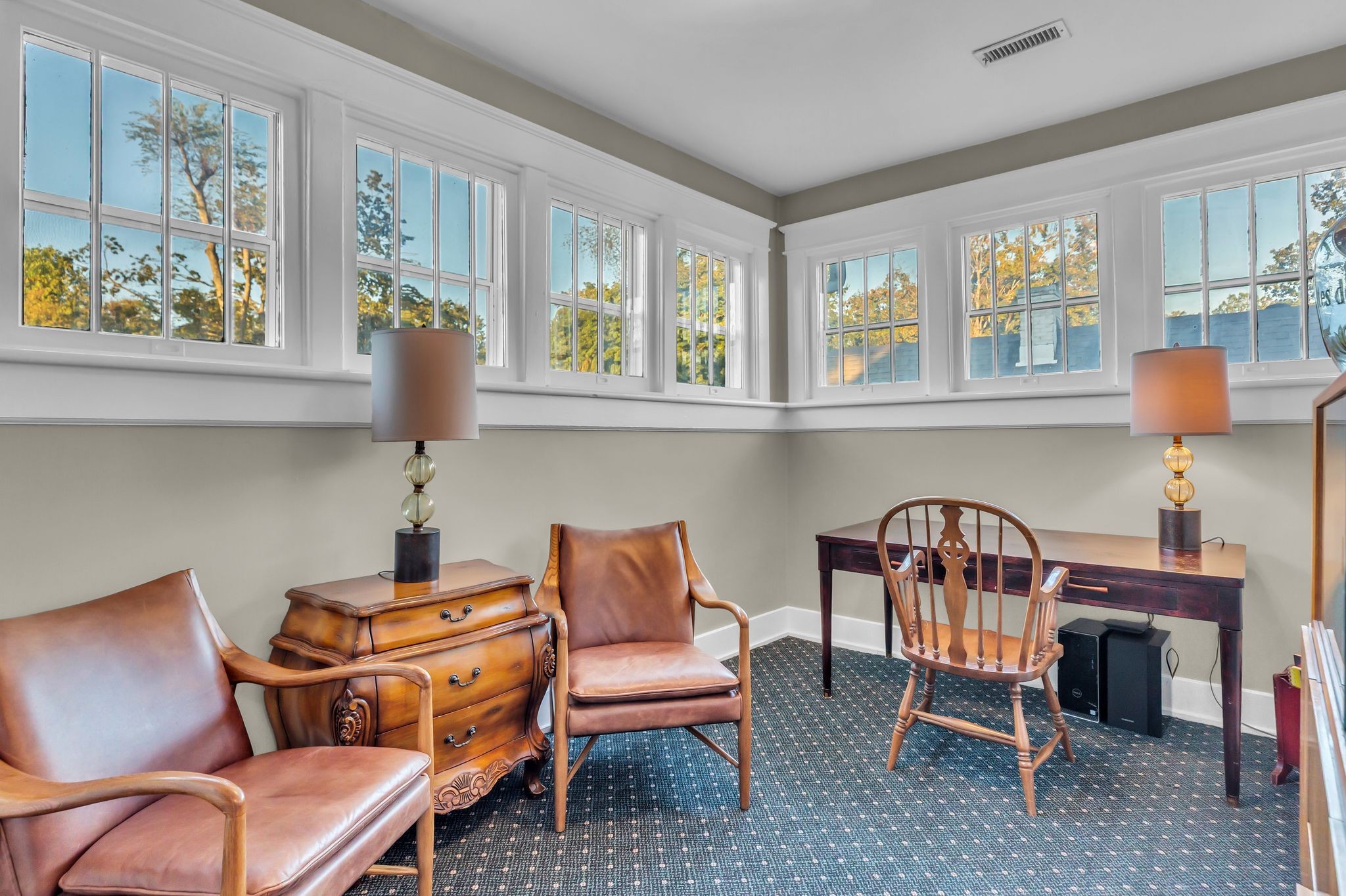 401 E Main St