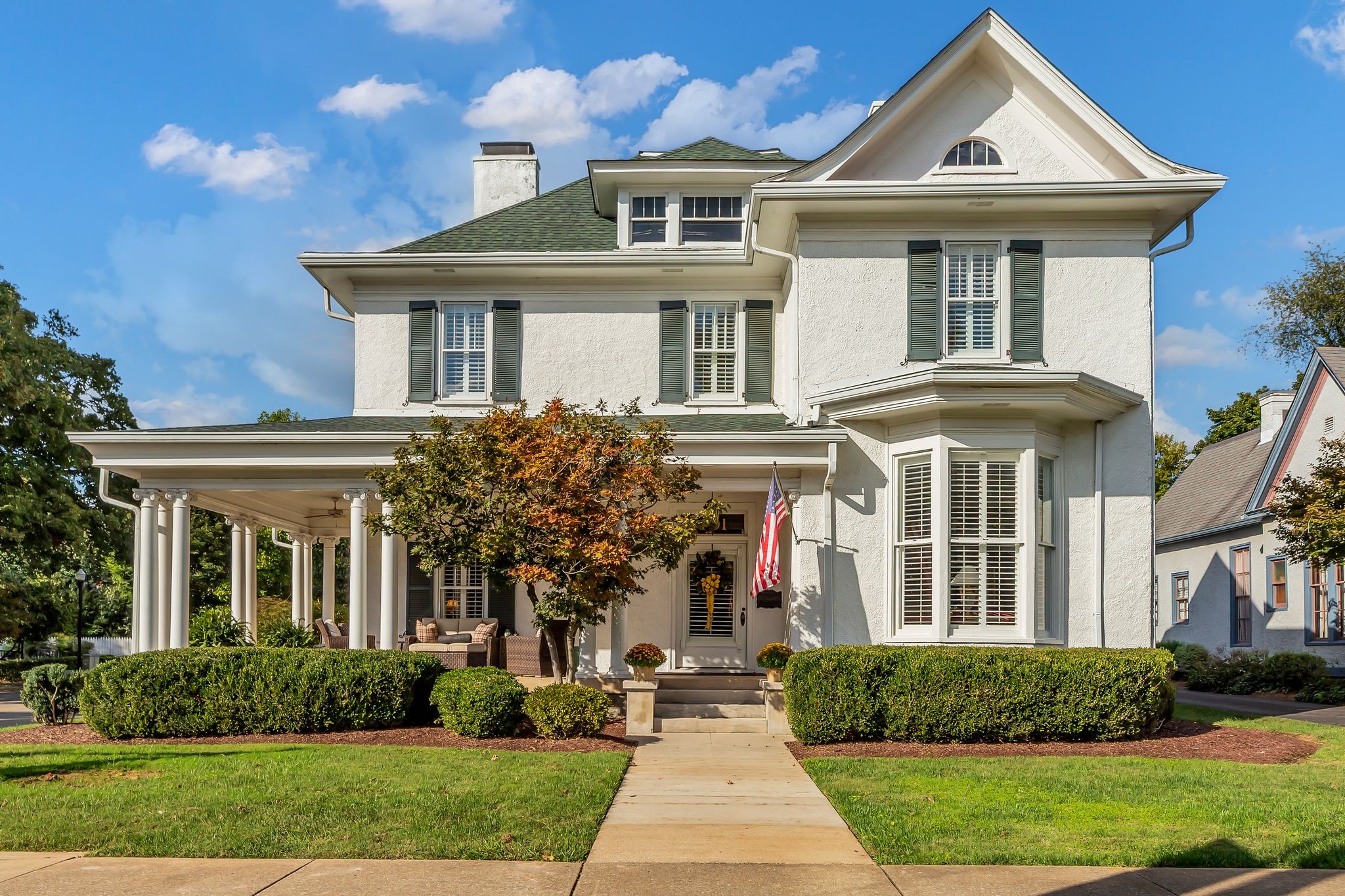 401 E Main St