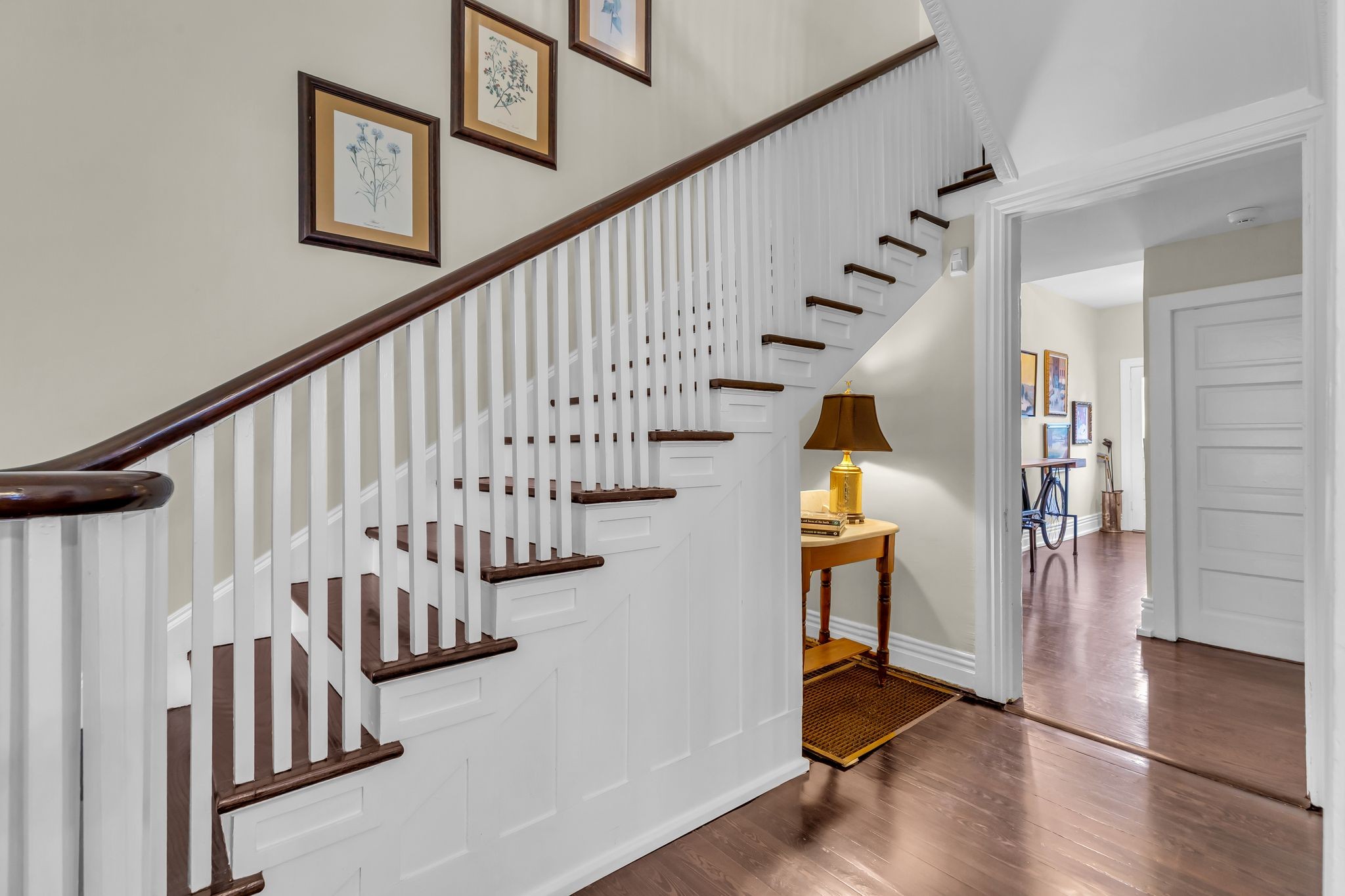 401 E Main St