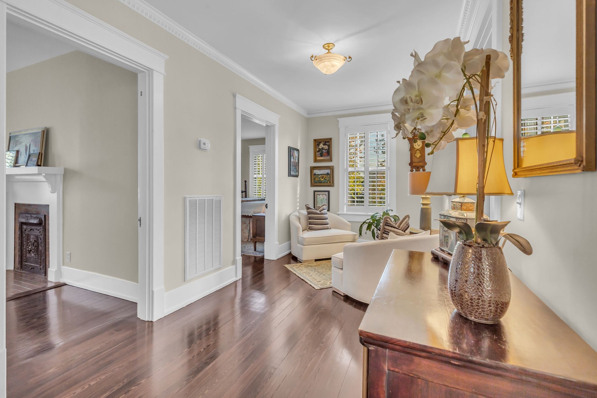 401 E Main St