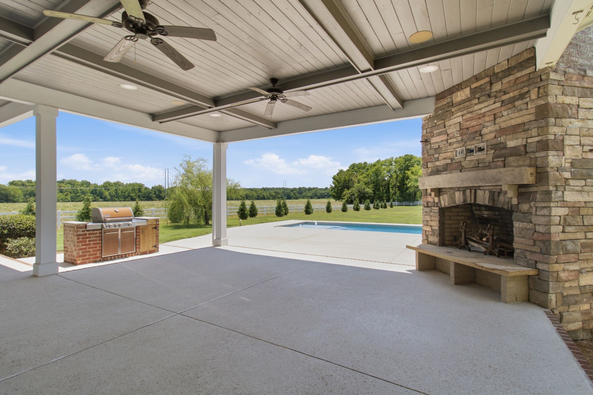 8333 Panther Creek Rd
