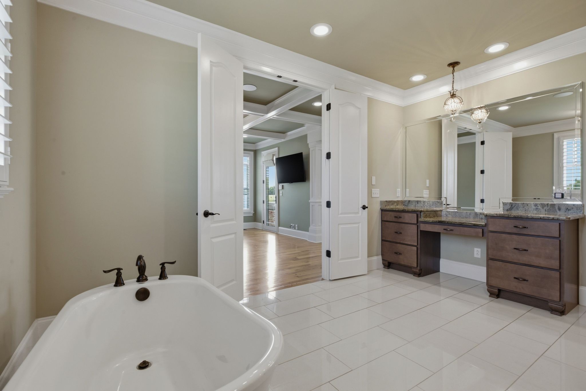 8333 Panther Creek Rd