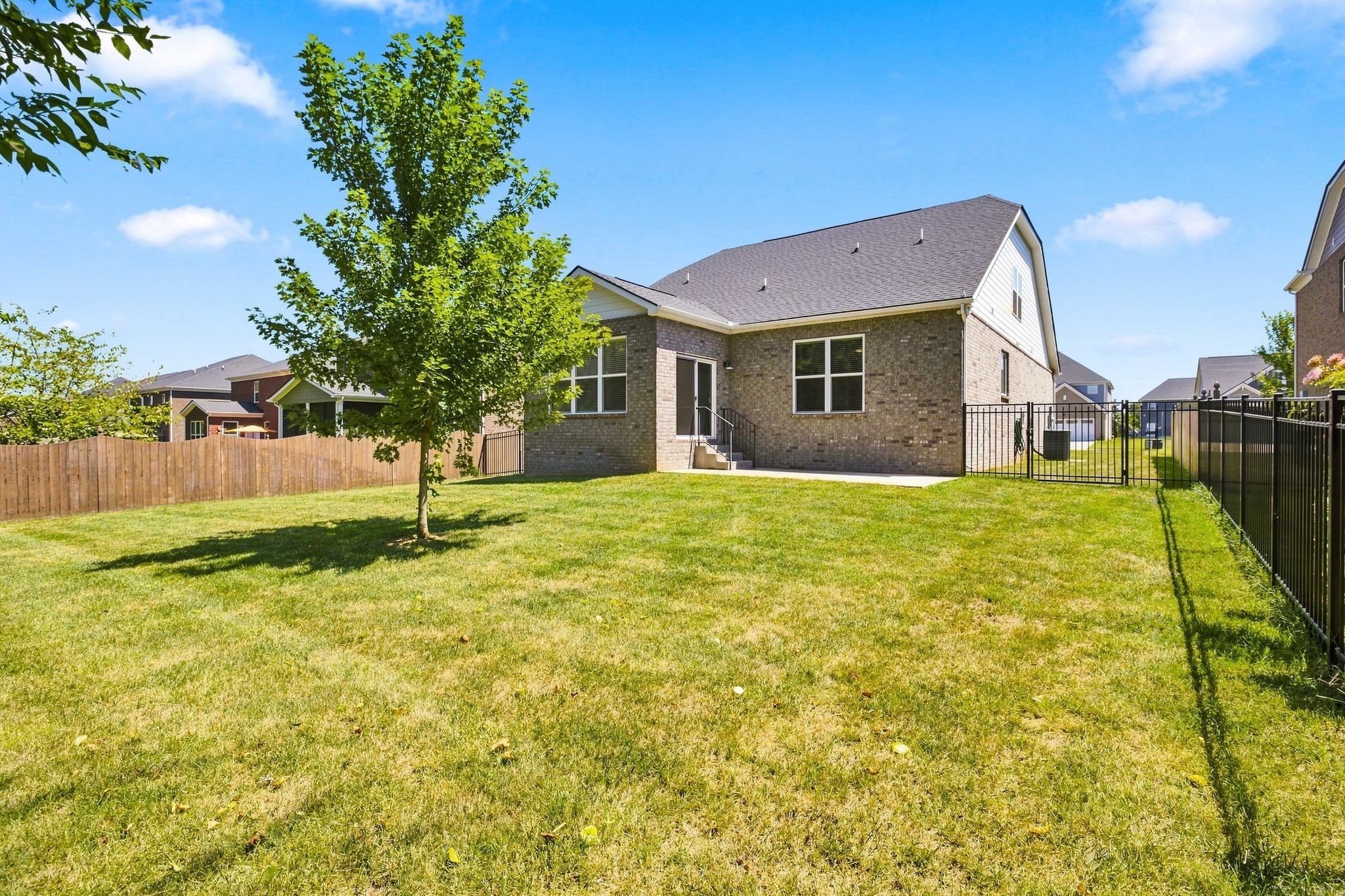 2915 Pomoa Pl