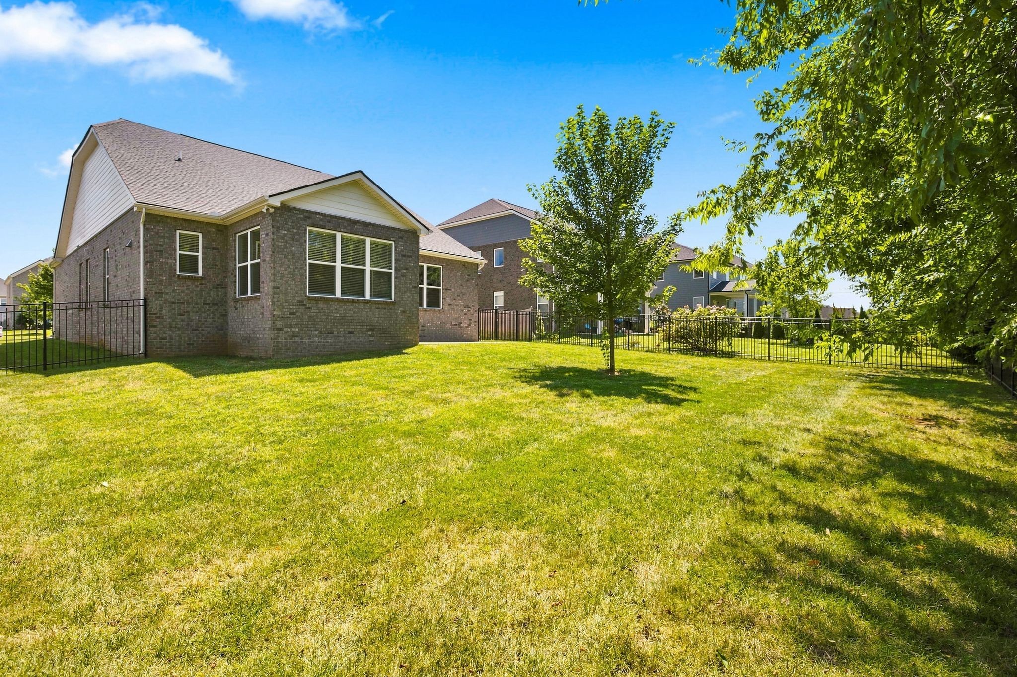 2915 Pomoa Pl