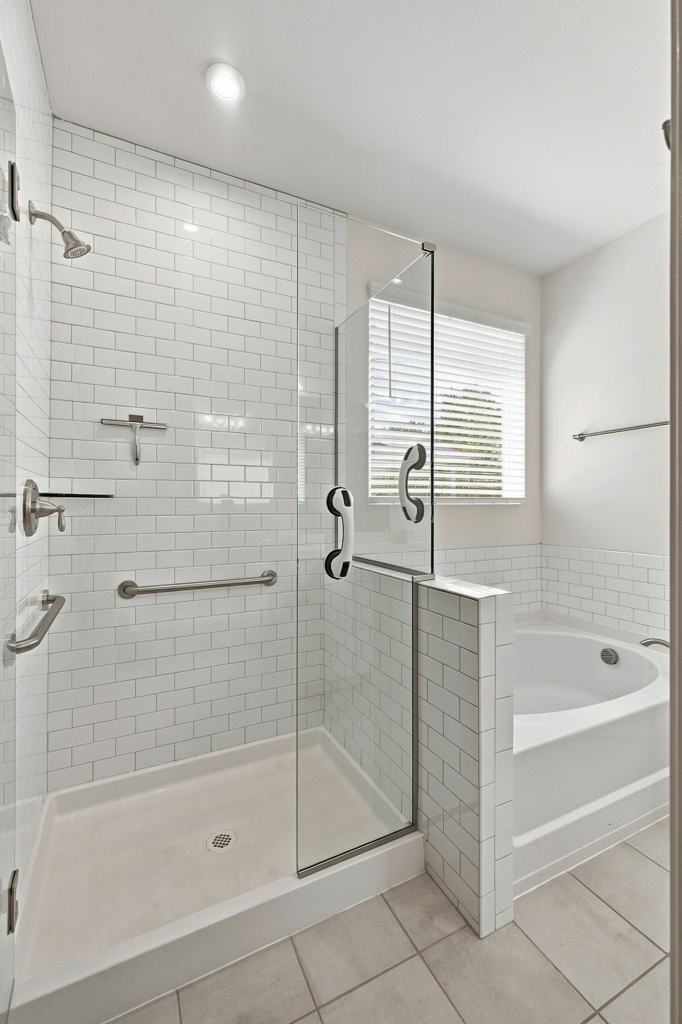 2915 Pomoa Pl