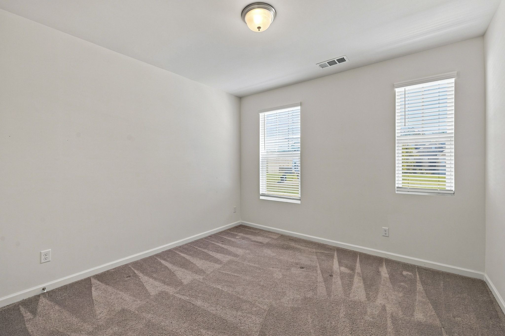 2915 Pomoa Pl
