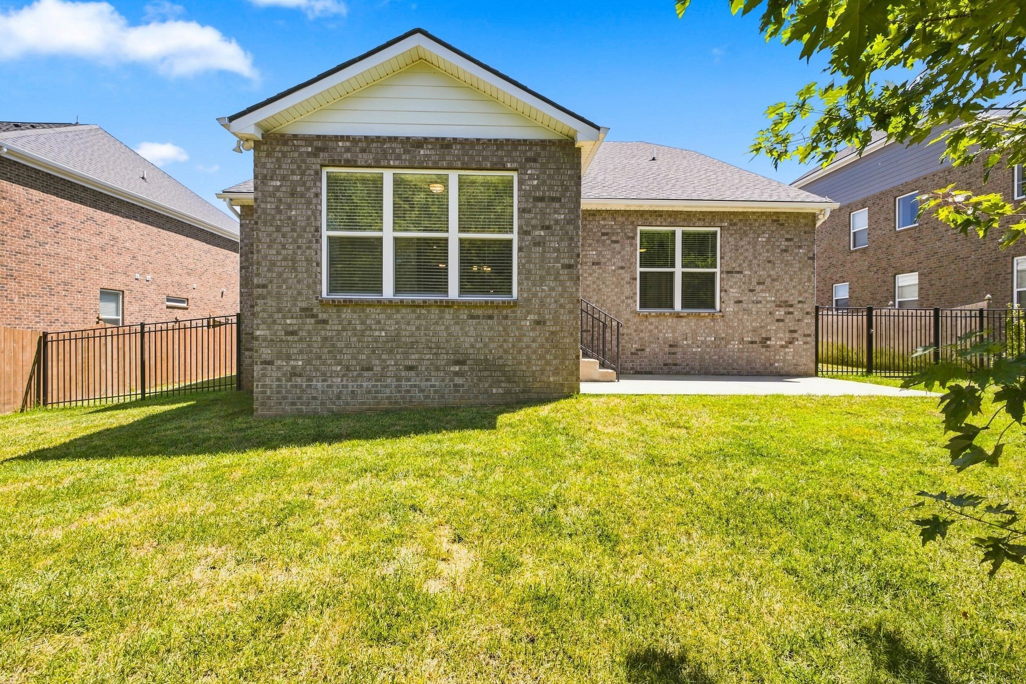 2915 Pomoa Pl