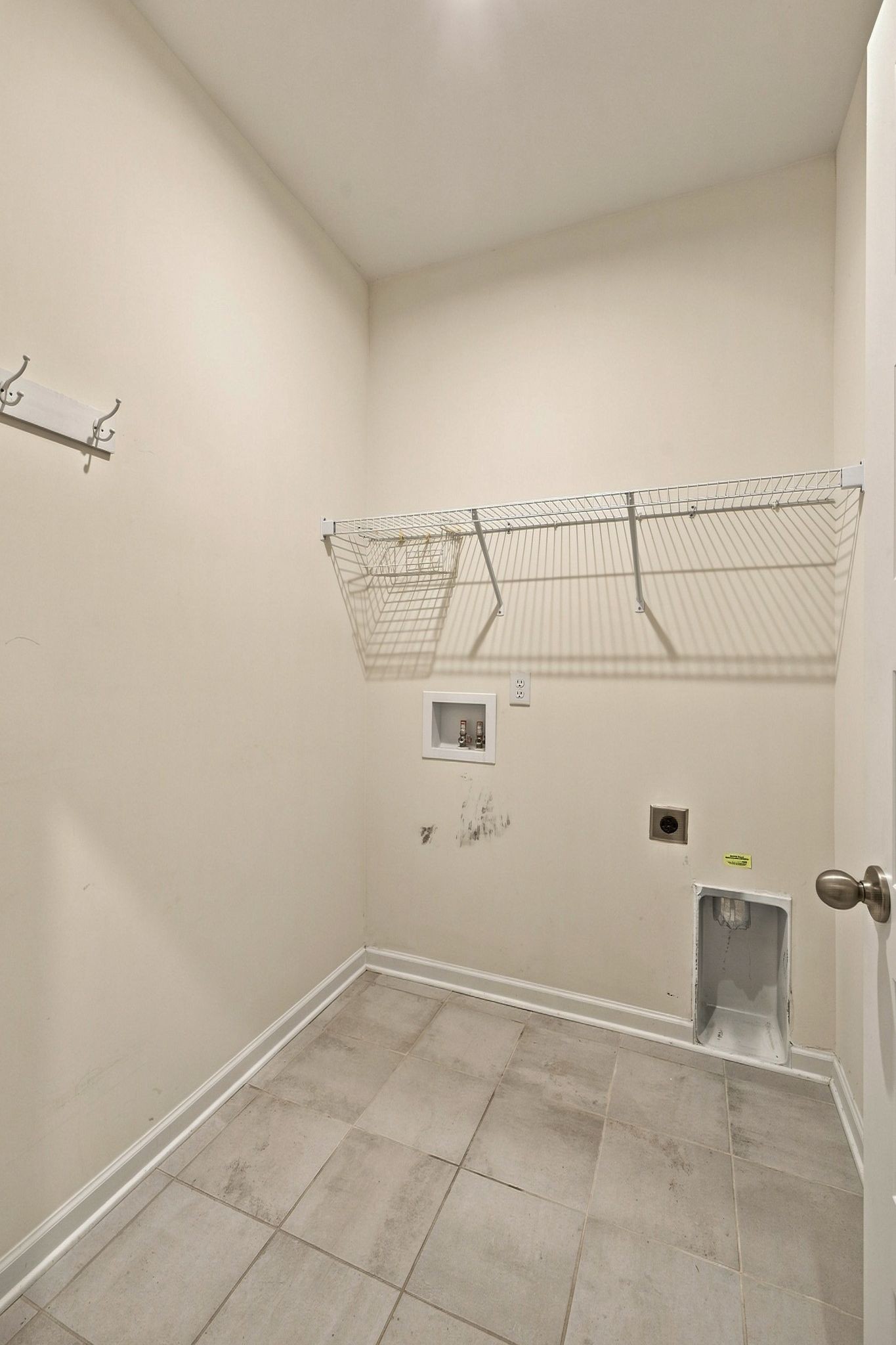 2915 Pomoa Pl