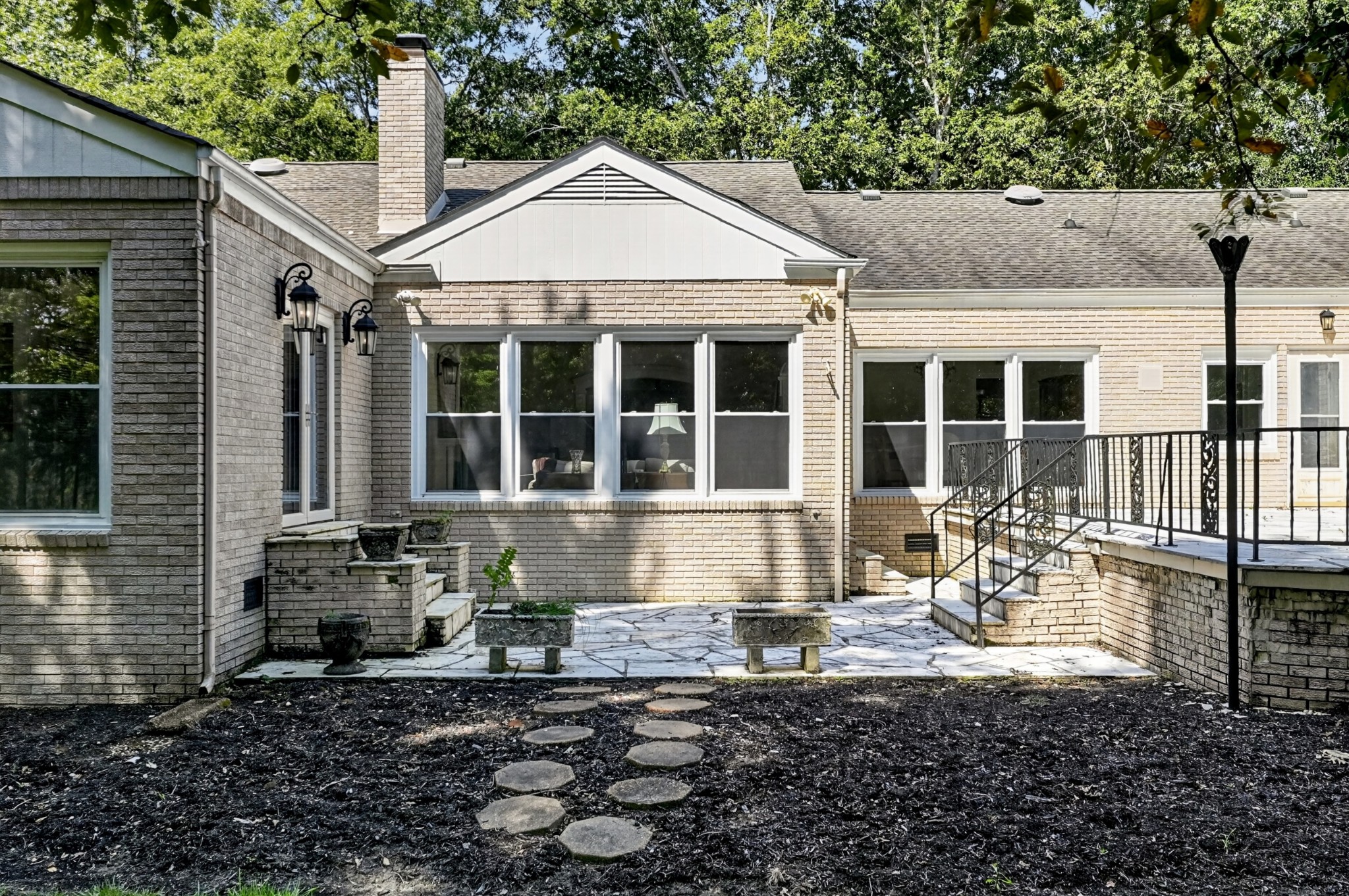 1110 Peavine Rd