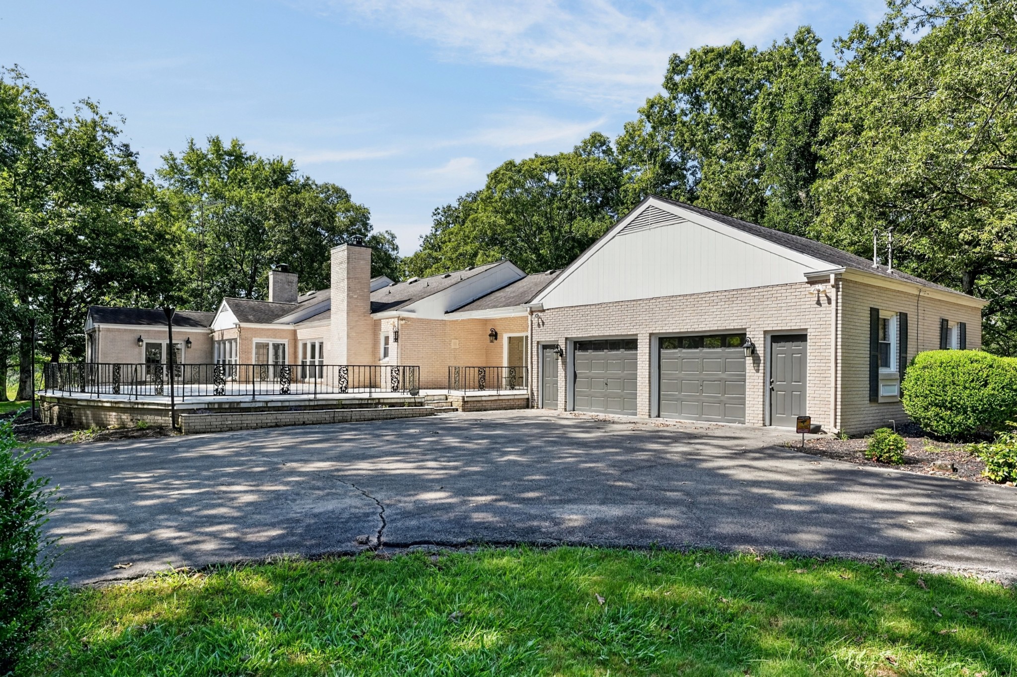 1110 Peavine Rd