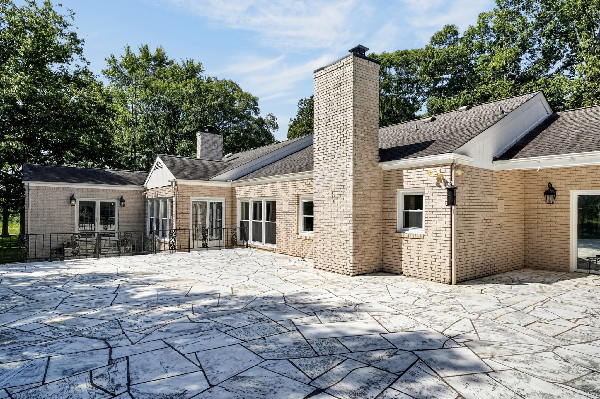 1110 Peavine Rd
