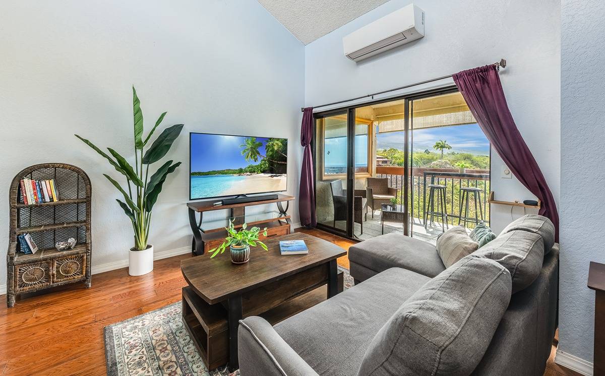 75-5863 KUAKINI HIGHWAY 339