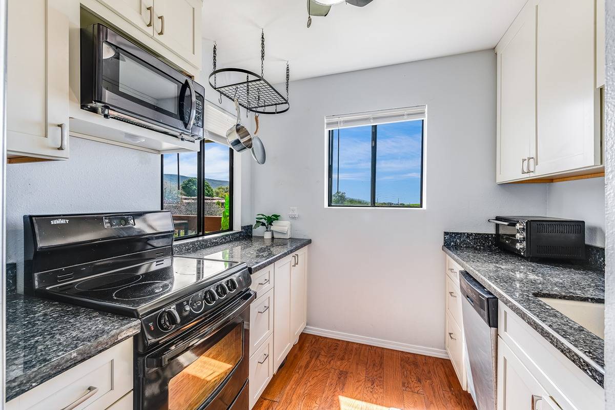 75-5863 KUAKINI HIGHWAY 339