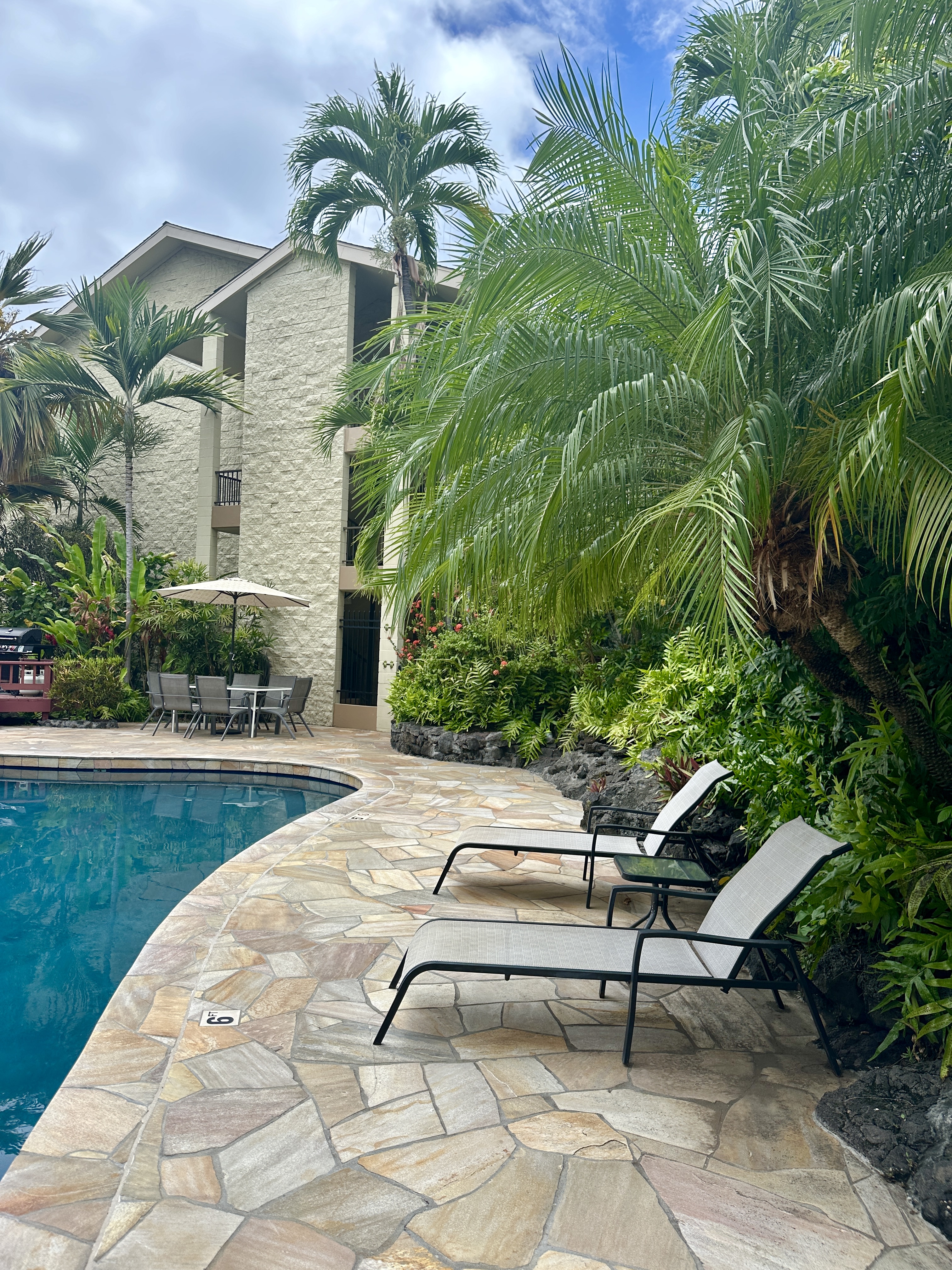 75-5681 KUAKINI HIGHWAY 112
