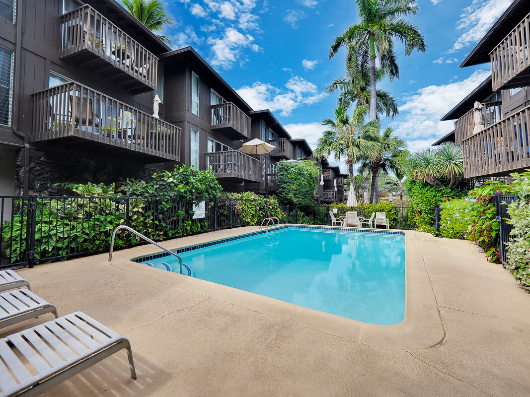 75-5855 WALUA RD 12