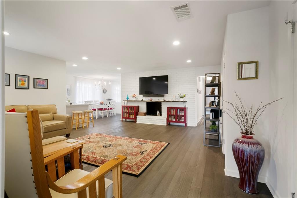 4649 APRICOT Street