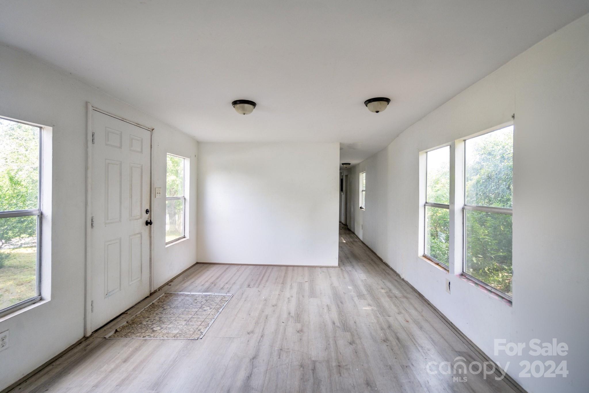 407 Elizabeth Lane