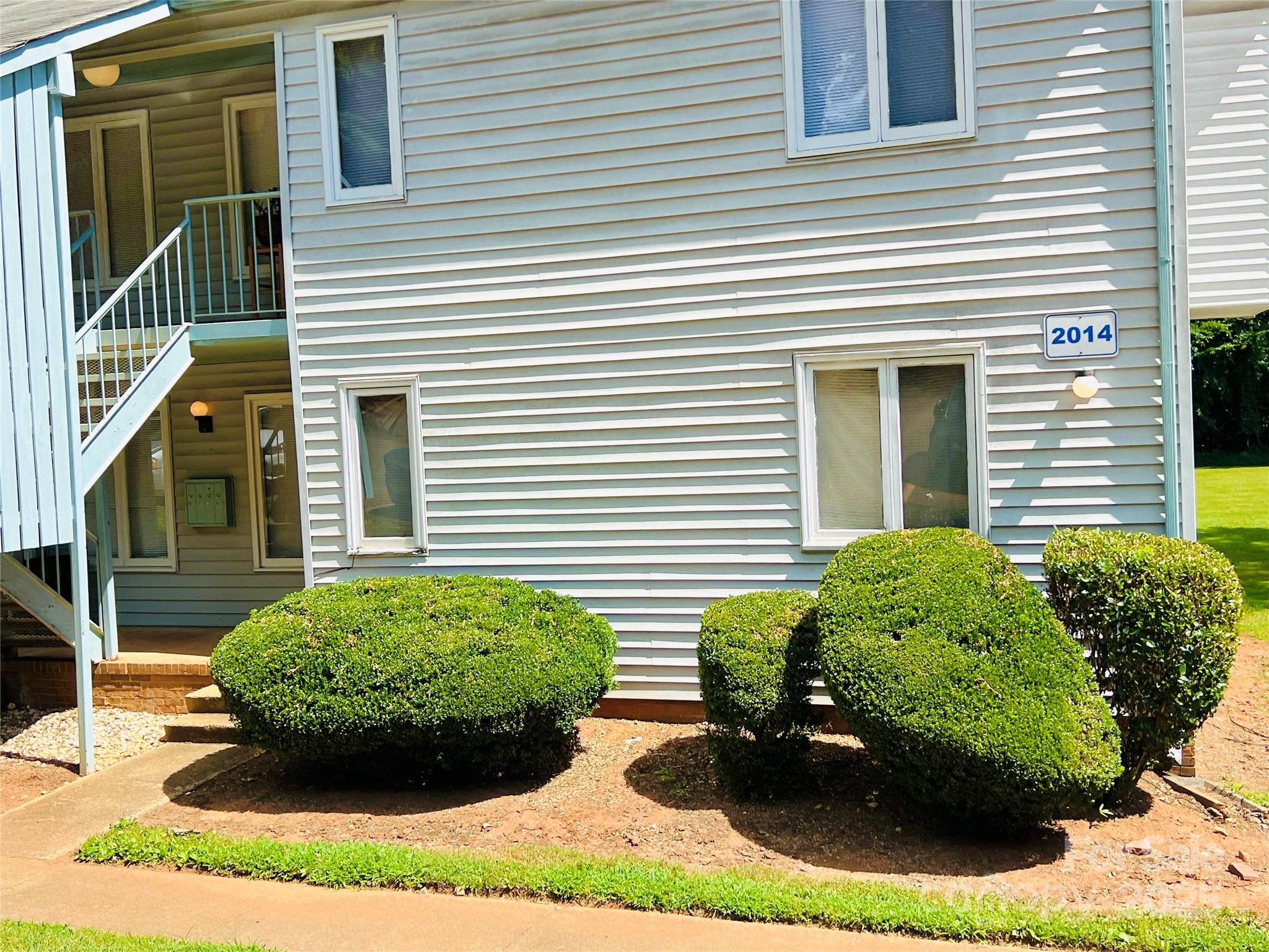 2014 Countrymens Court Unit: 60