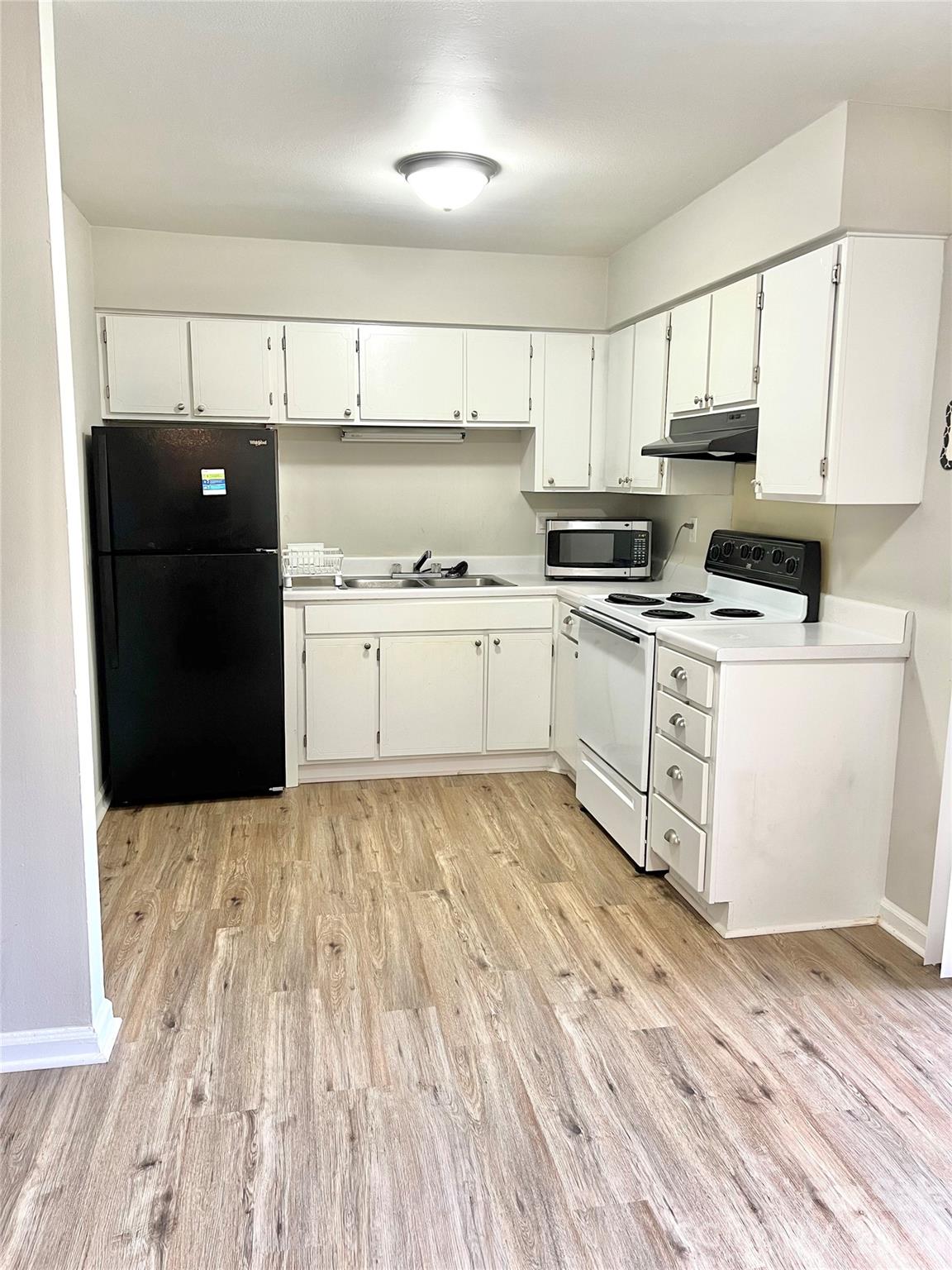 2014 Countrymens Court Unit: 60