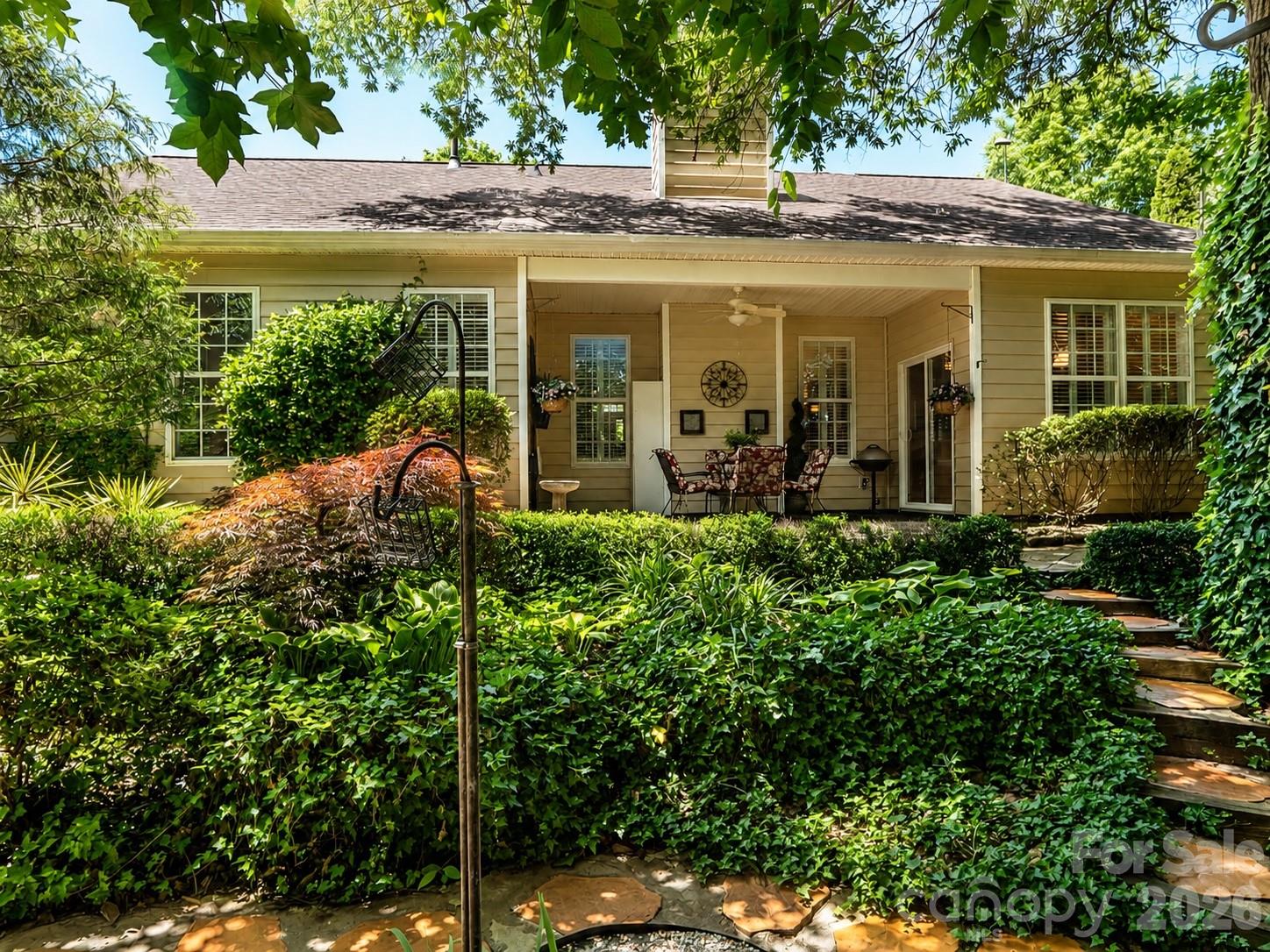 1715 Lillywood Lane