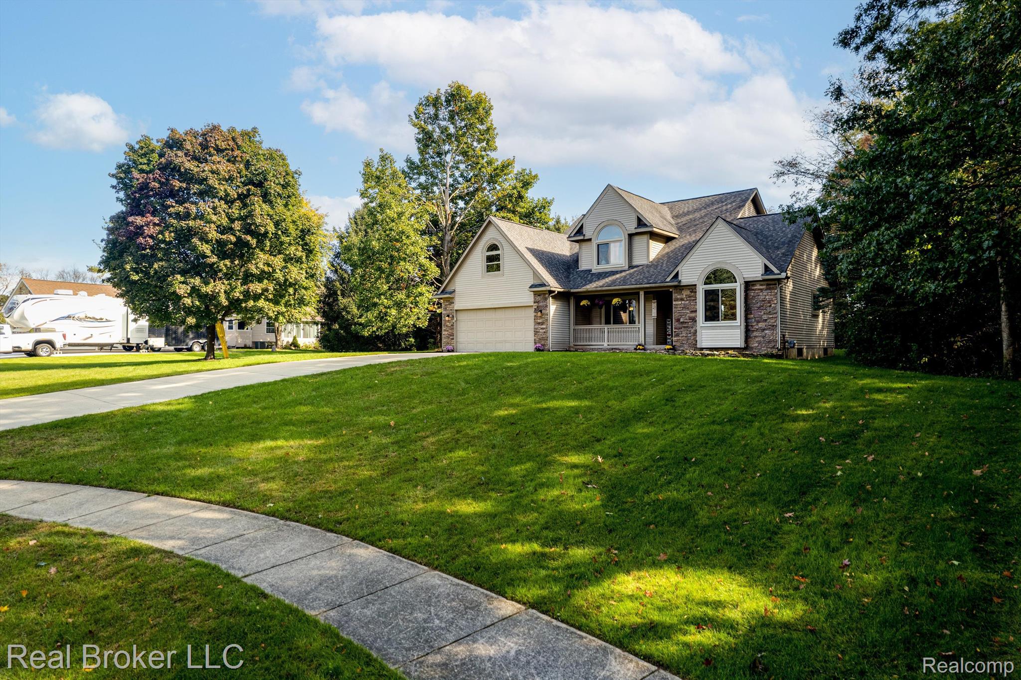 5415 DILLON Drive