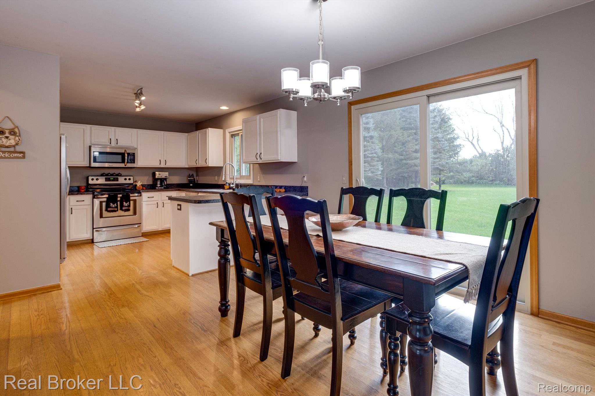 5415 DILLON Drive