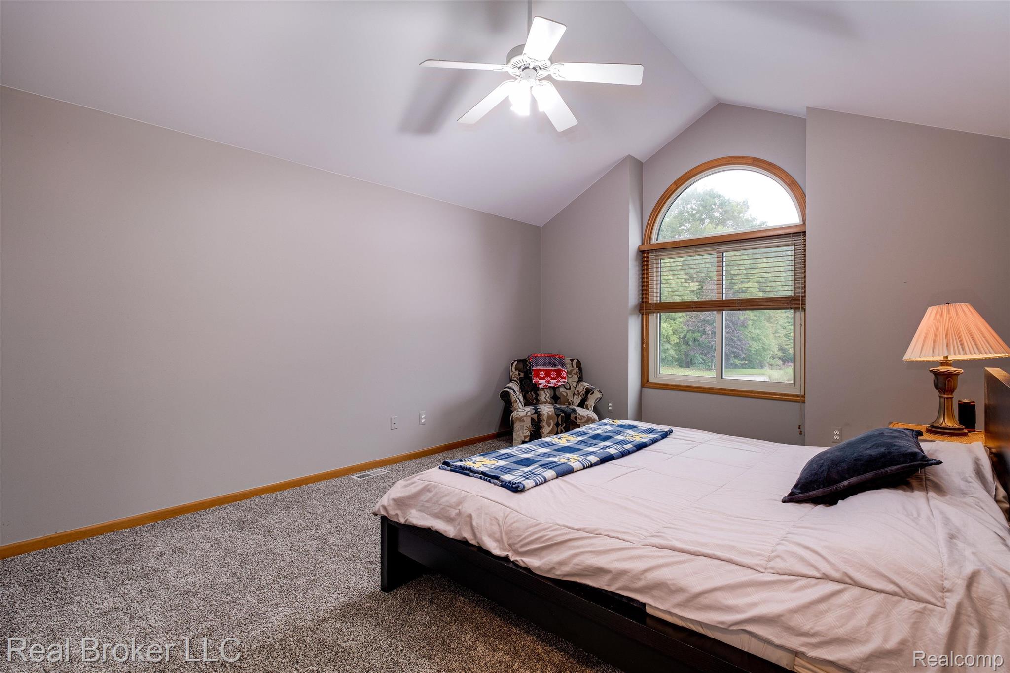 5415 DILLON Drive