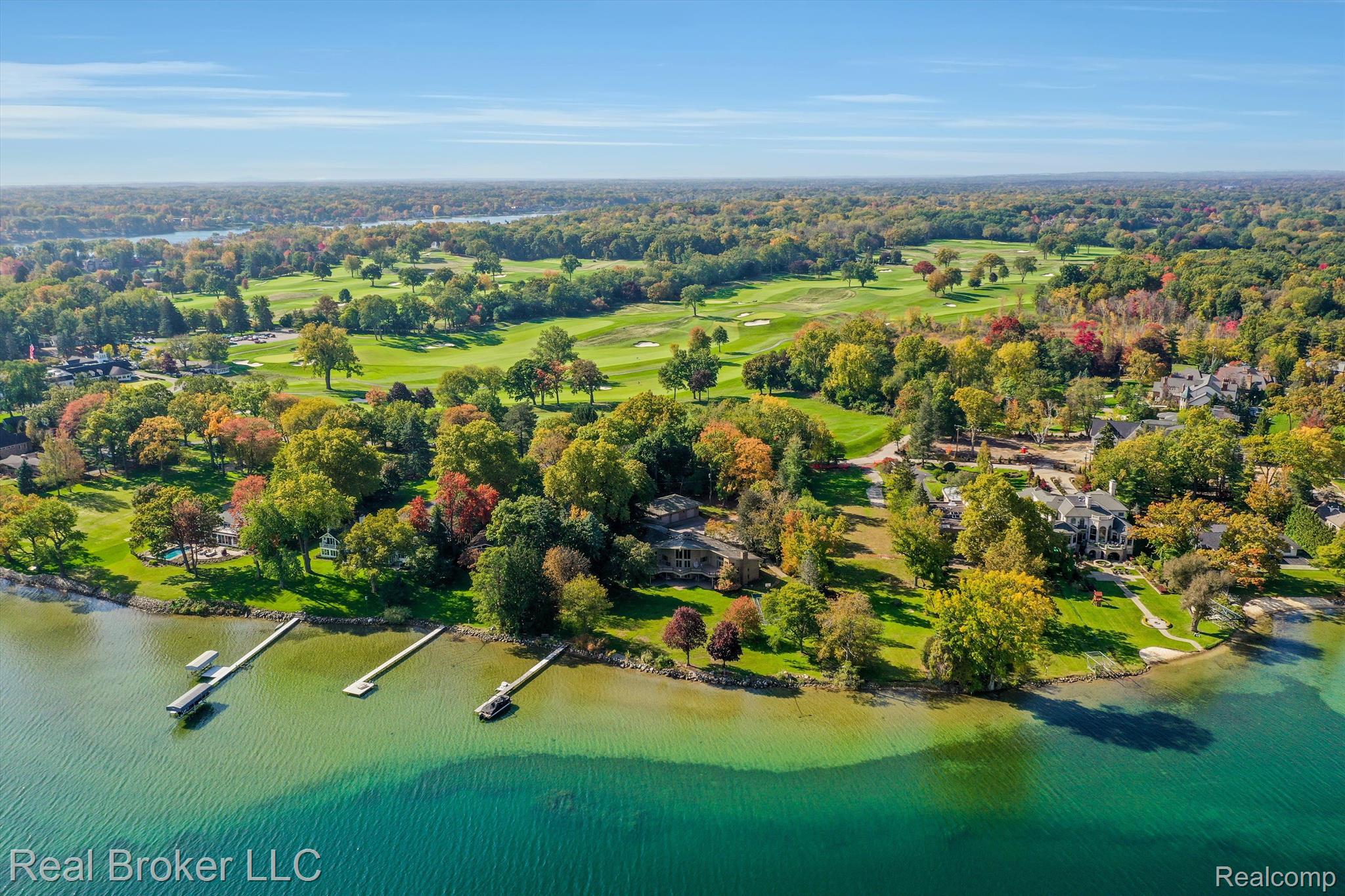 3333 W SHORE Drive