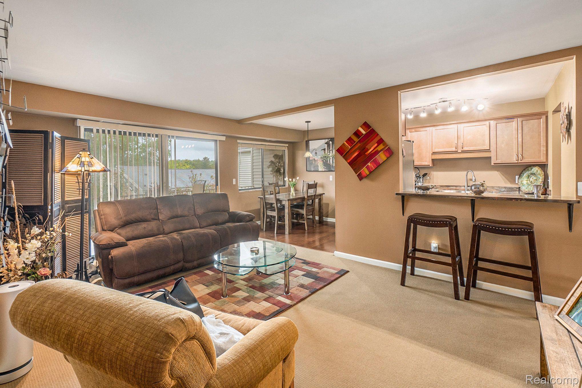3825 LONE PINE Road 301