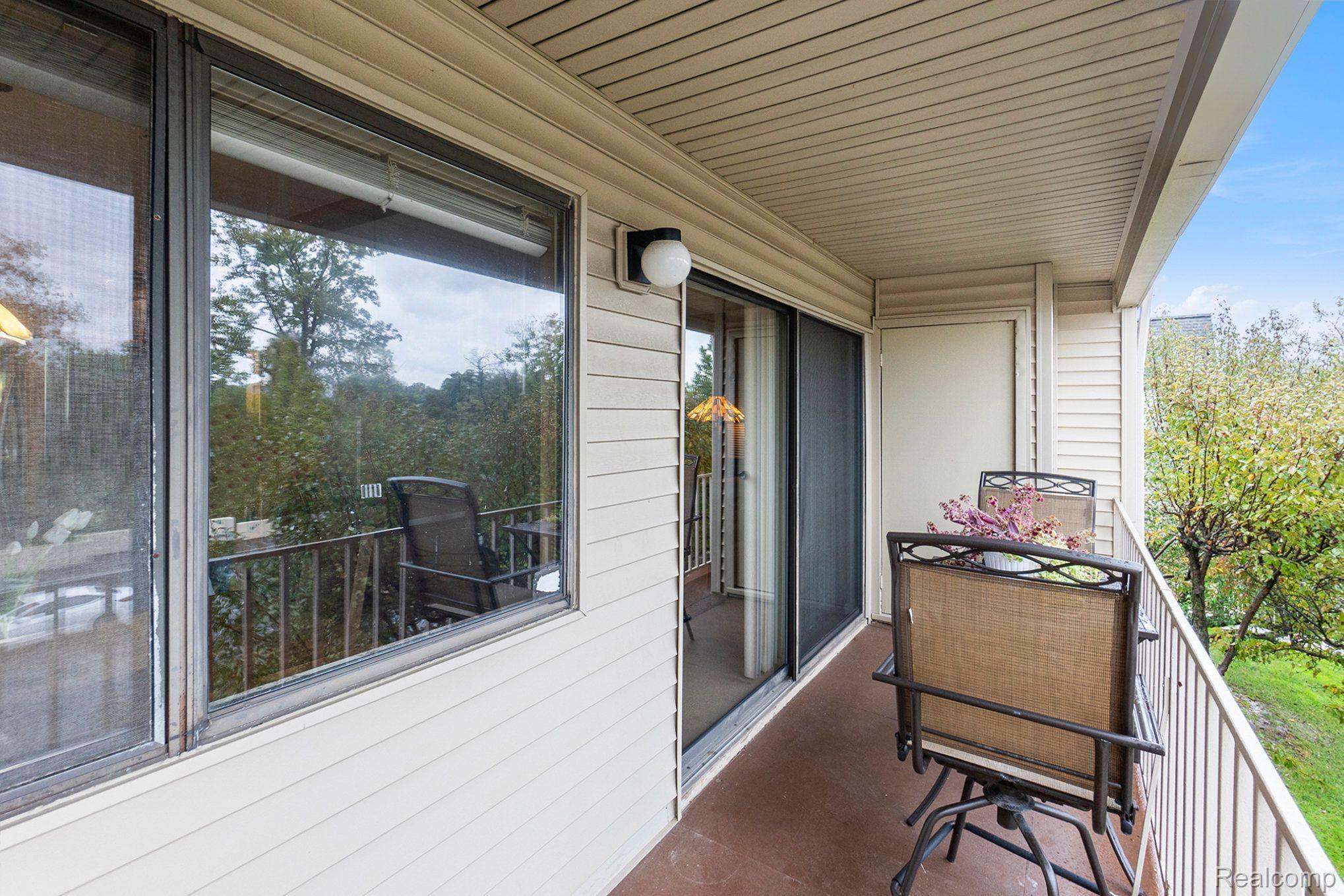 3825 LONE PINE Road 301