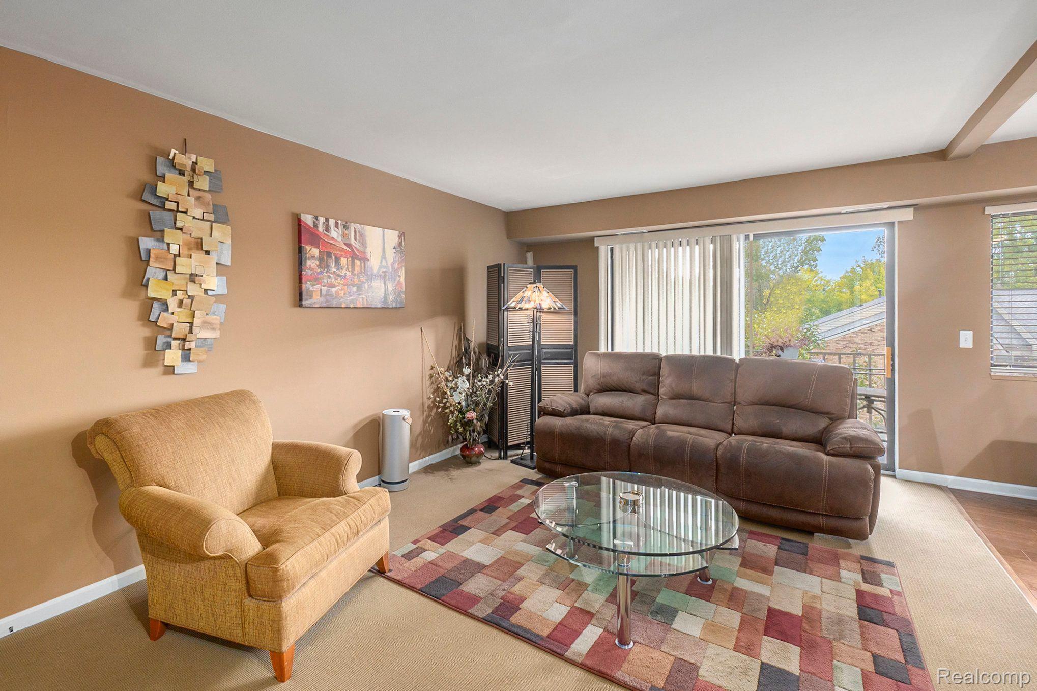 3825 LONE PINE Road 301