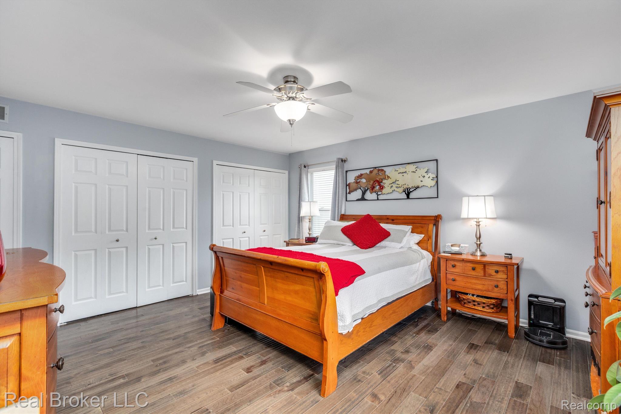5637 LOCKWOOD Drive