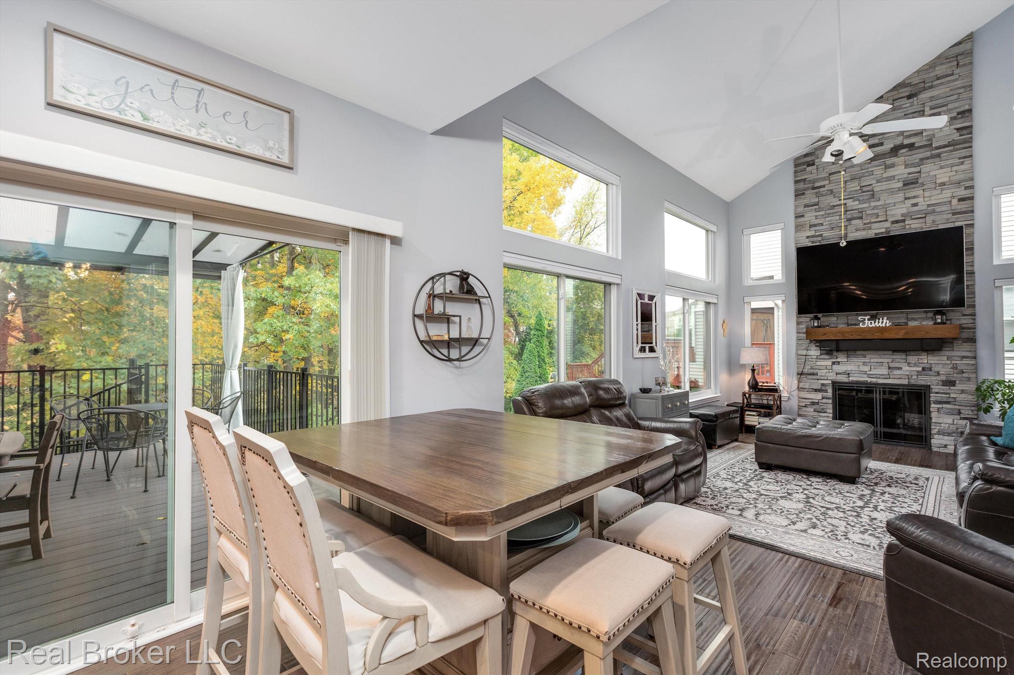 5637 LOCKWOOD Drive