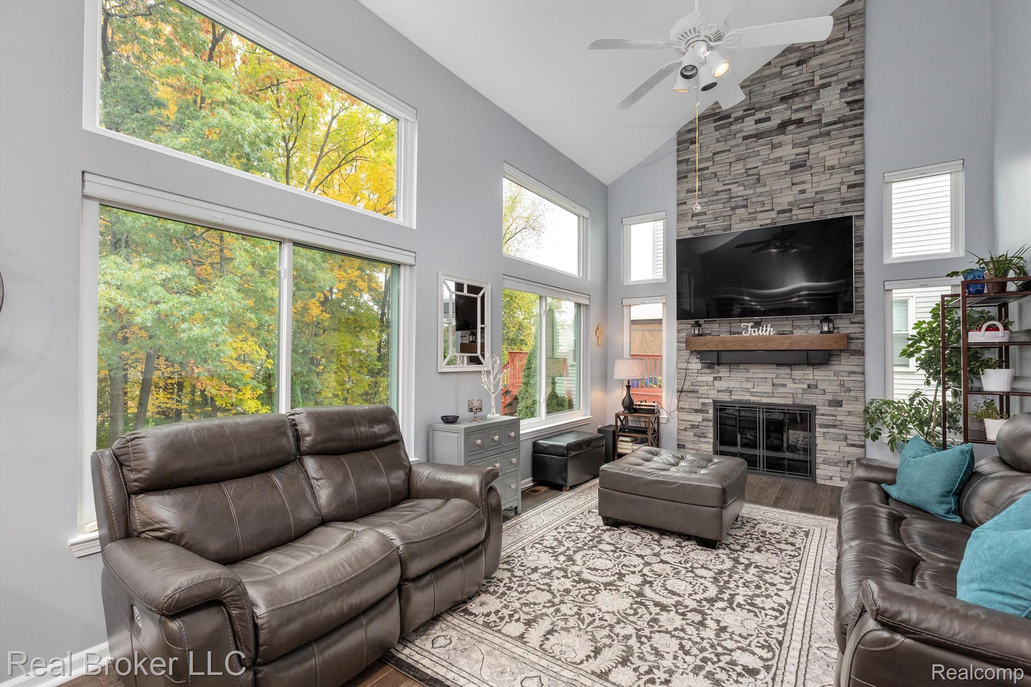 5637 LOCKWOOD Drive
