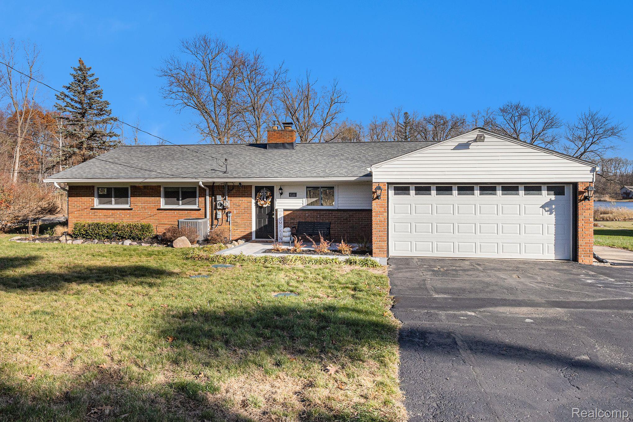 6188 BOROWY Drive