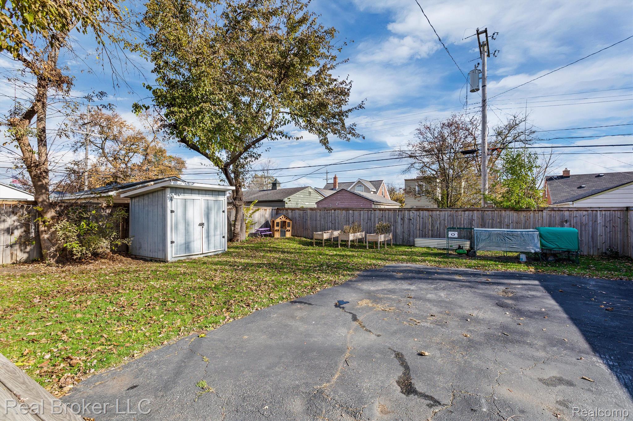 3174 OAKSHIRE Avenue