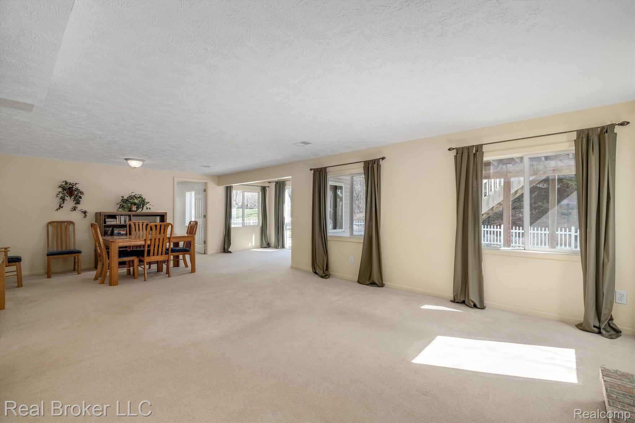 3122 Pinto Circle