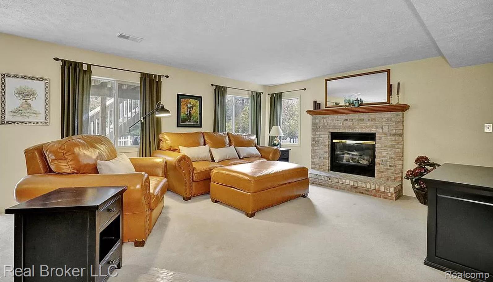 3122 Pinto Circle