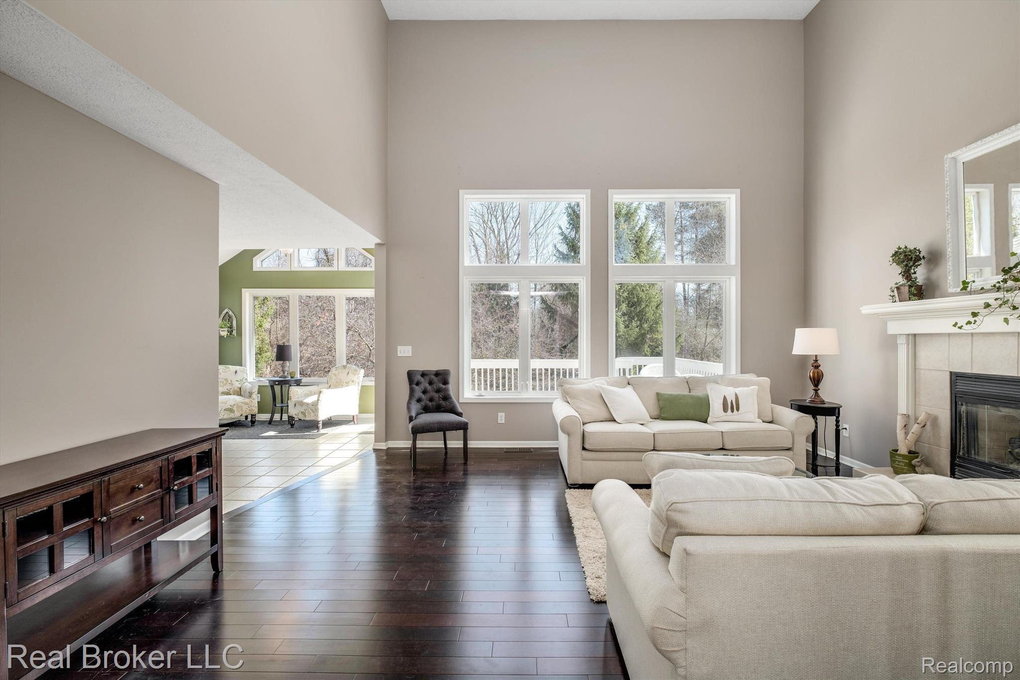 3122 Pinto Circle