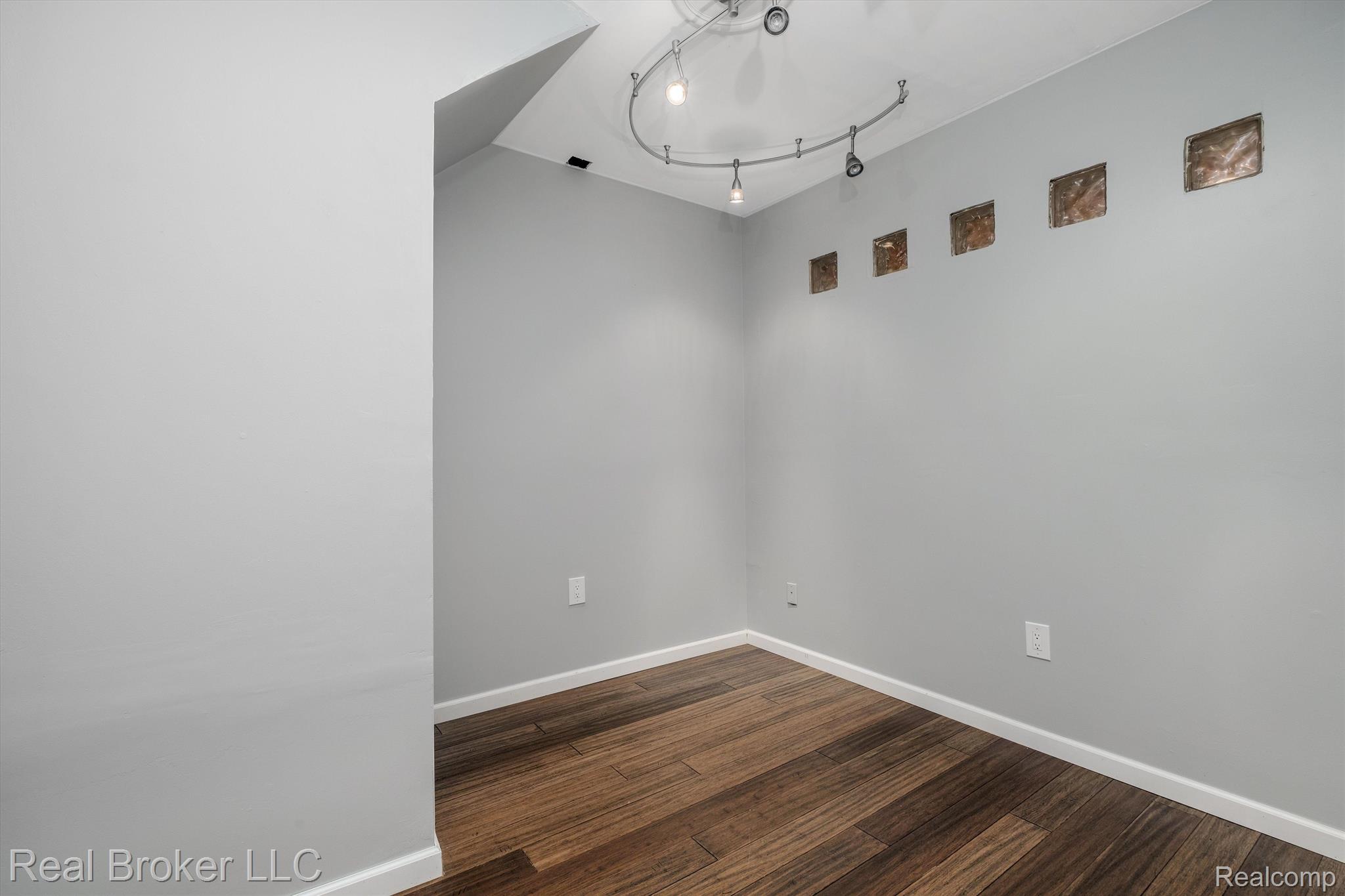 1220 LAKE LANE Drive